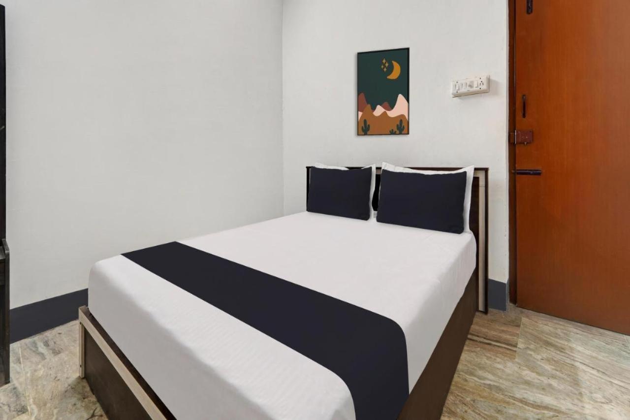 Queen D Tower - By Grands Inn Hospitality Tallākulam Exterior foto